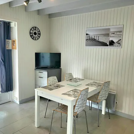 Jolie Maison De Cyprange Vakantiehuis Pirou