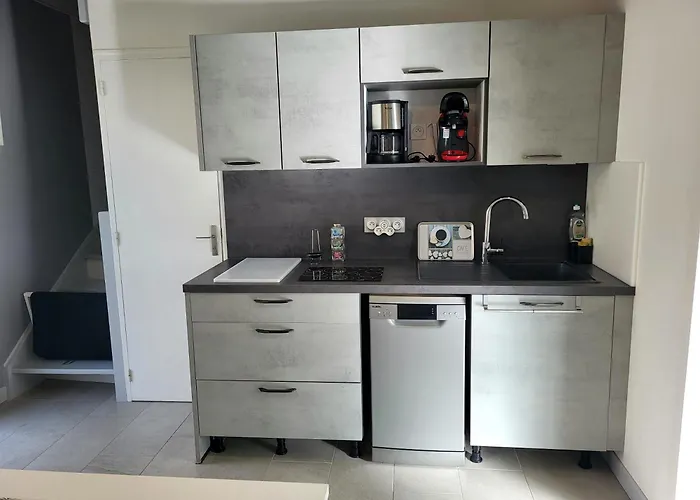 Jolie Maison De Cyprange Holiday home