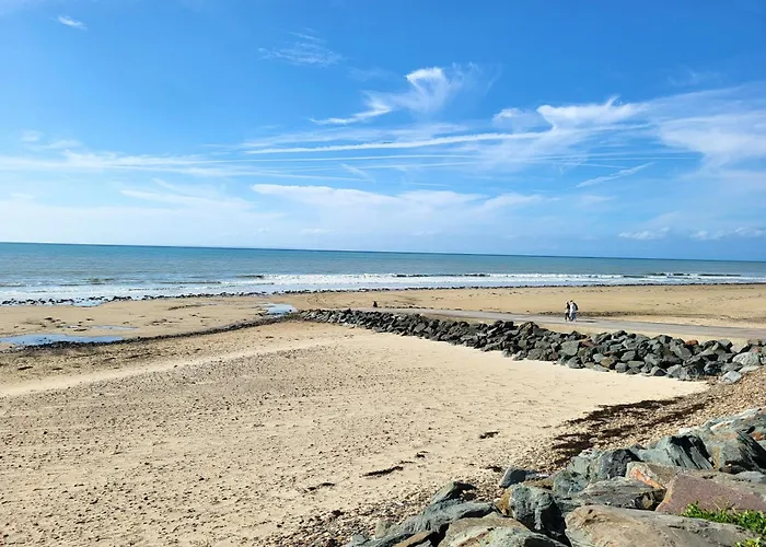 Jolie Maison De Cyprange * Pirou